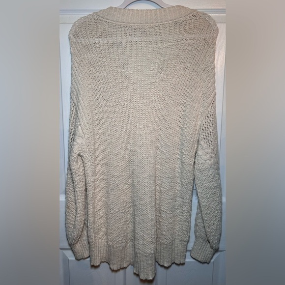 American Eagle Oversized Knitted V-Neck Sweater- Beige/ Size Small - Picture 2 of 4